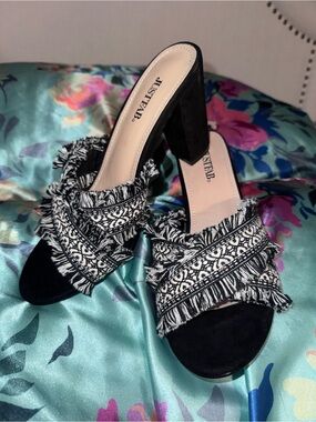 NEW JustFab Black Fringe Block heel Mule Sandals Size 8